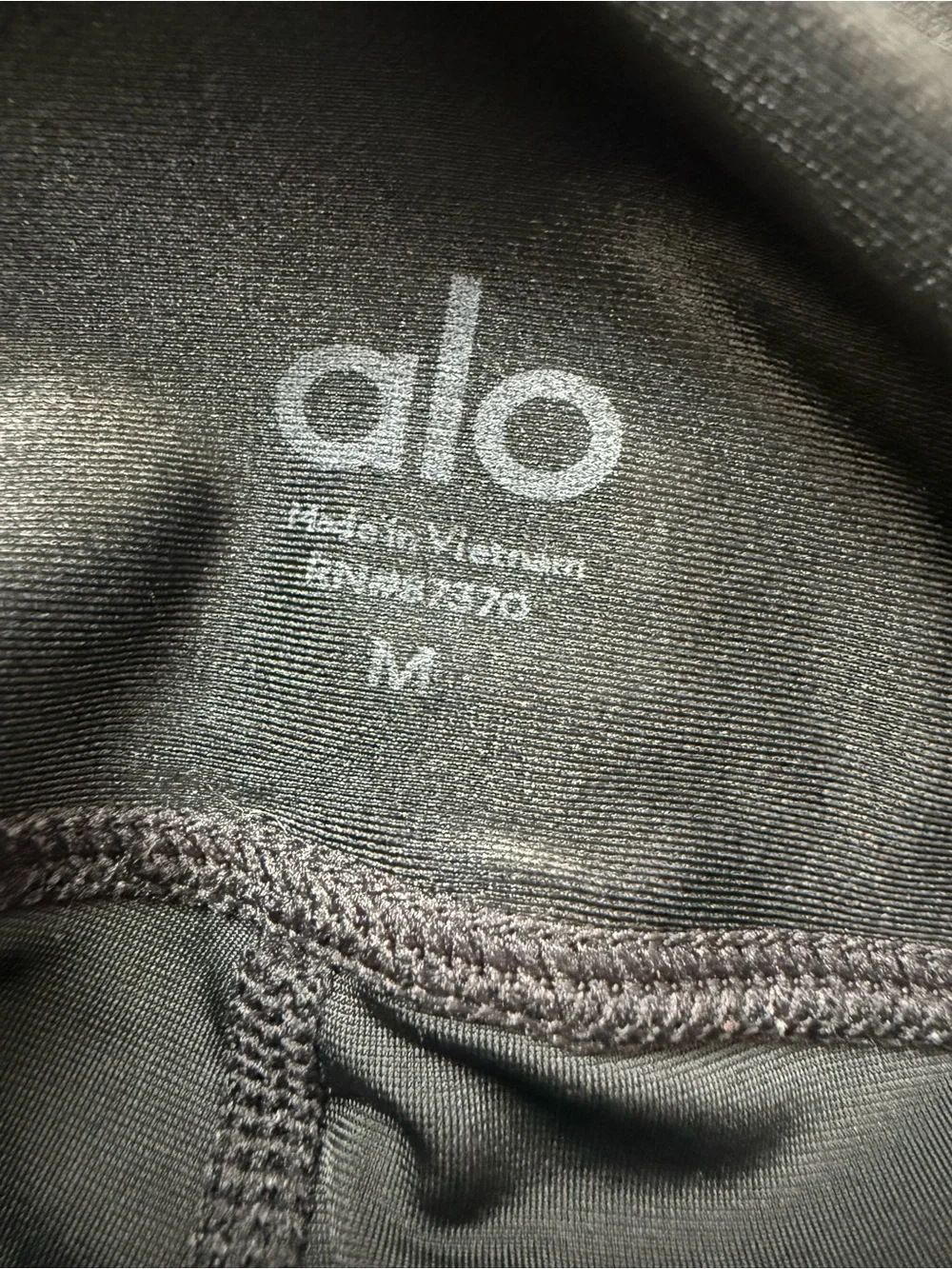 ALO High Waist Shine Legging in Black Shine Size Medium